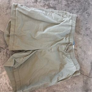 Old Navy Men's Olive Cargo Shorts